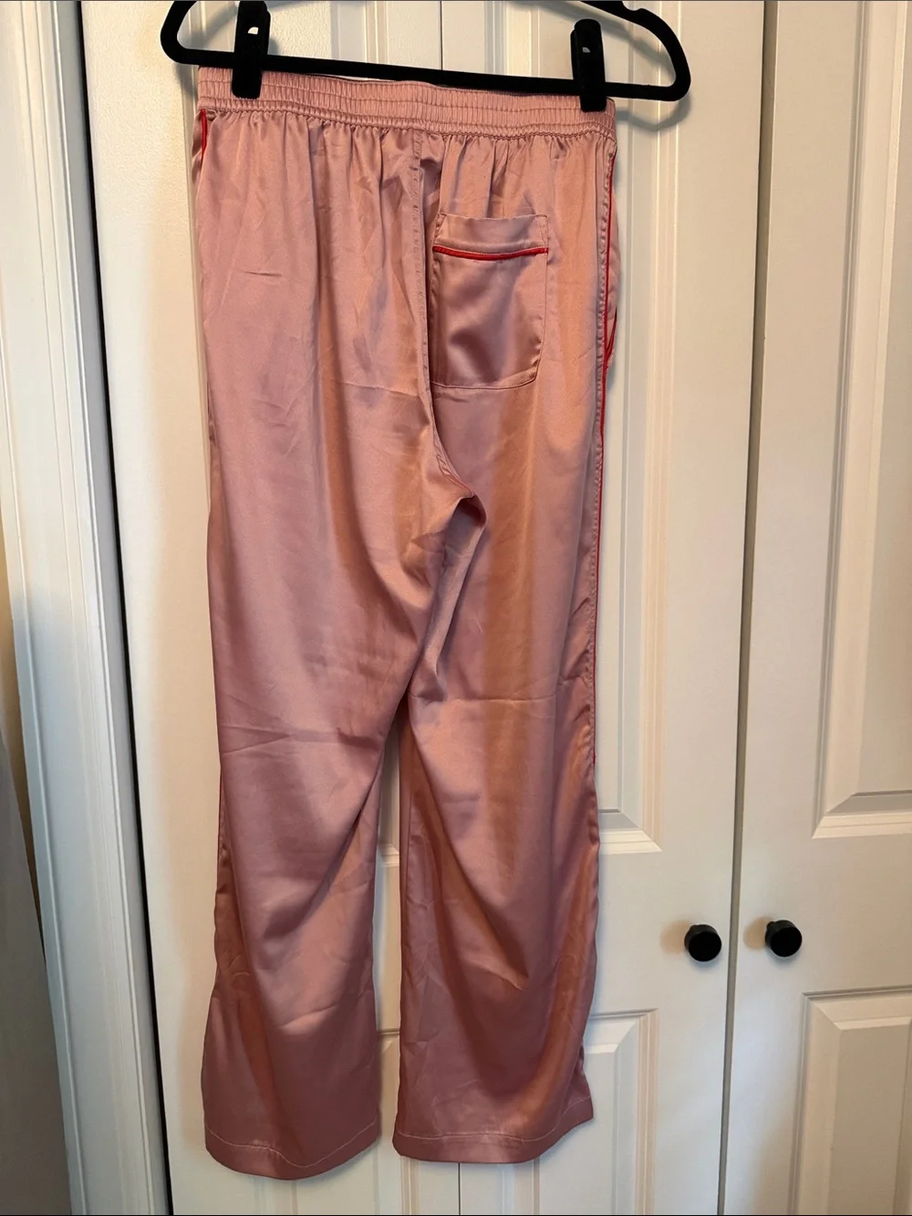 Silky Pink Women's Pajama Set with Contrast Piping
